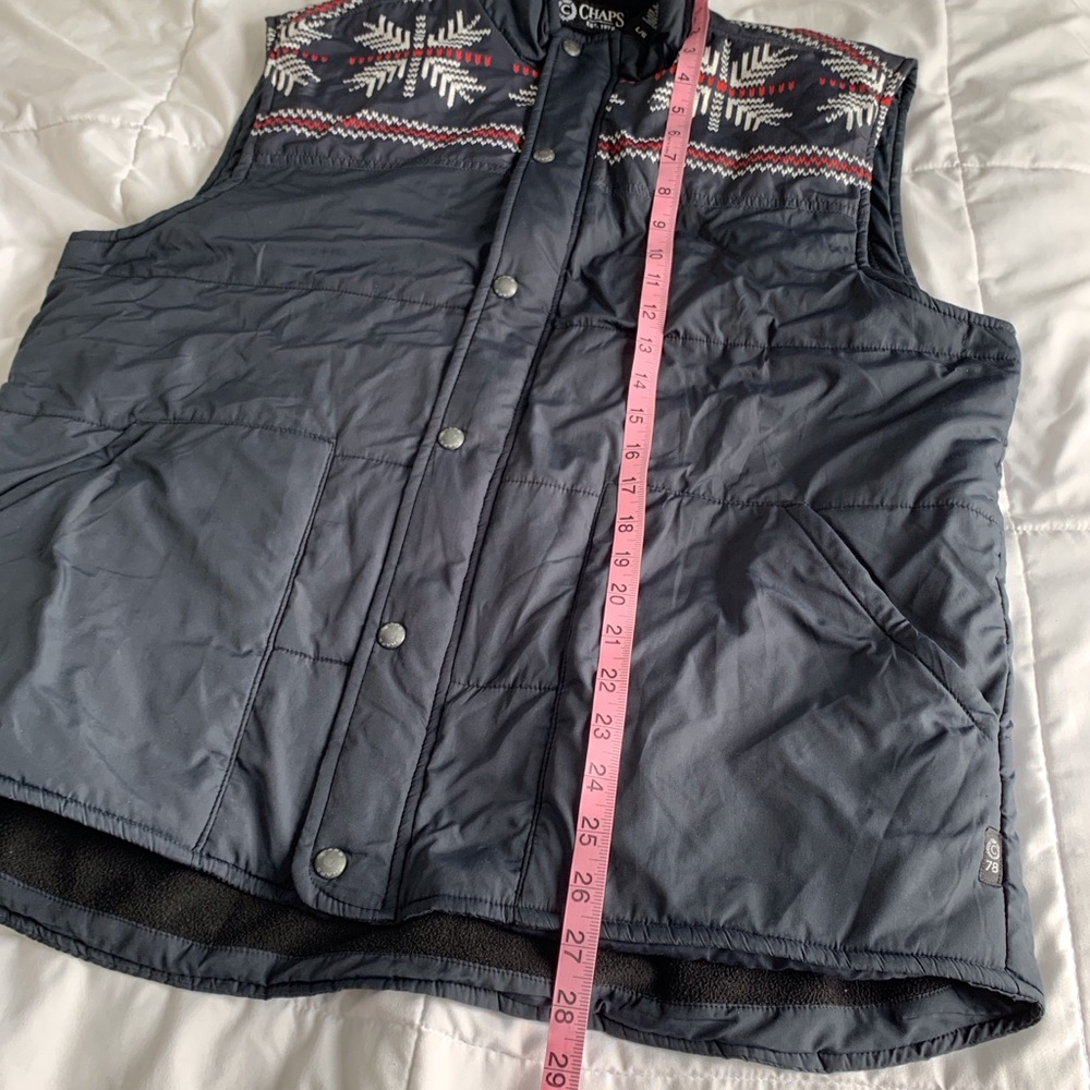 Men's Patterned Vest - Picture 9 of 10